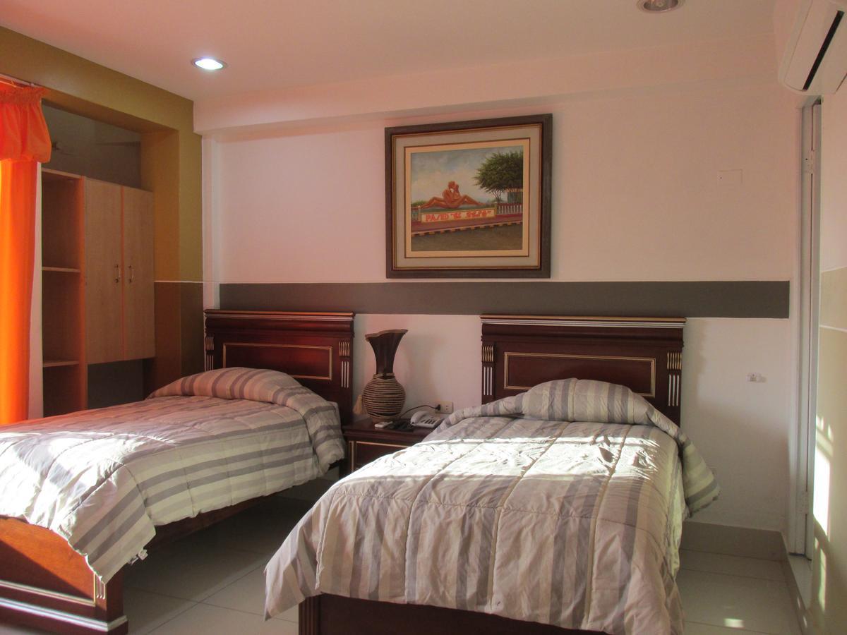 Rizzo Plaza Hotel Tumbes Bagian luar foto