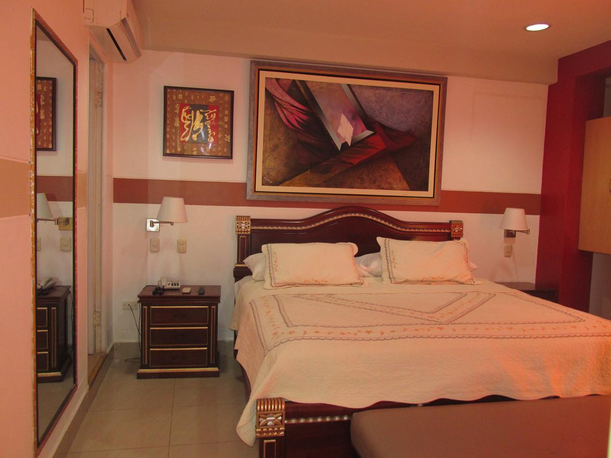 Rizzo Plaza Hotel Tumbes Bagian luar foto