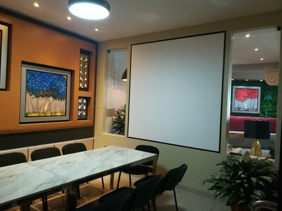 Rizzo Plaza Hotel Tumbes Bagian luar foto